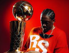 乐鱼体育app-威廉姆斯碾压迈凯伦，塞恩斯惊艳四座